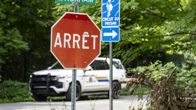 RCMP arrest 16 people trying to cross Canada-US border into Quebec | Meridian Source