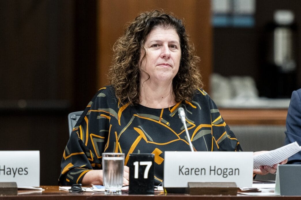 Aggregator Downloaded image for imported item 81226 | Meridian Source Auditor general to release reports on military recruitment, cybersecurity today