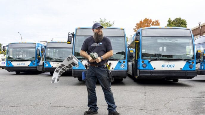 Montreal transit agency seeks mediation with bus, metro drivers to avoid more strikes