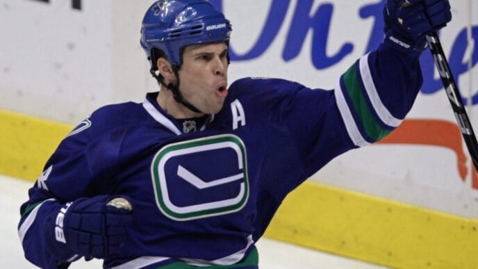 Aggregator Downloaded image for imported item 78131 | Meridian Source Woman alleges former Canuck Willie Mitchell sexually assaulted her in 2022