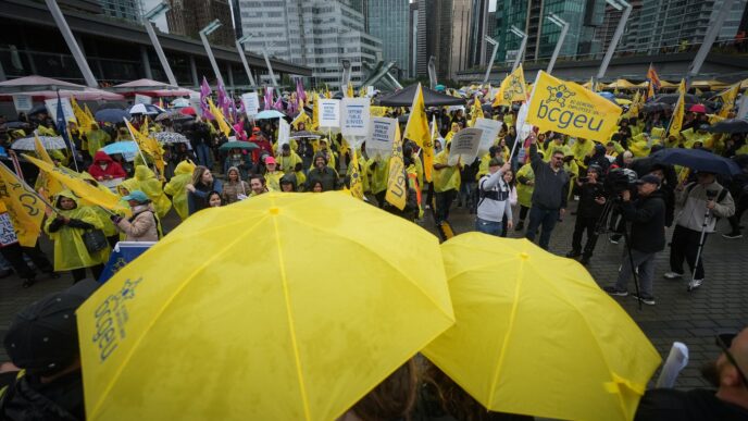 Aggregator Downloaded image for imported item 81898 | Meridian Source B.C. public service union announces tentative deal to end strike after 8 weeks