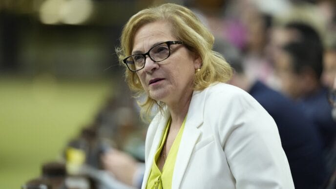 Aggregator Downloaded image for imported item 80814 | Meridian Source Provincial immigrant nominee programs get late year boost: Diab