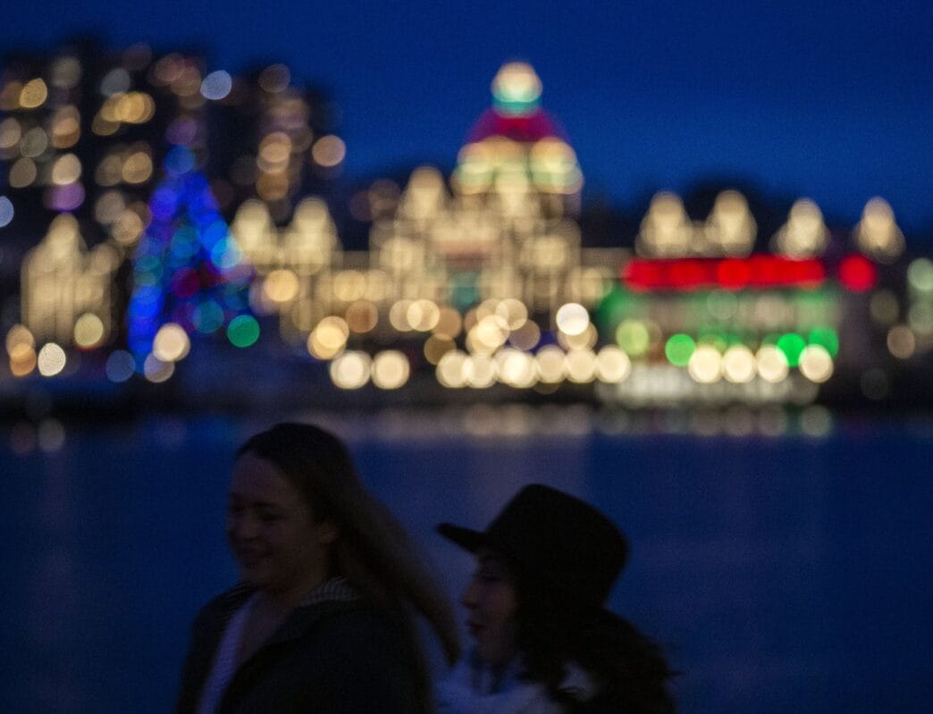 Aggregator Downloaded image for imported item 78549 | Meridian Source Police, first responders scramble to help woman give birth on Victoria waterfront