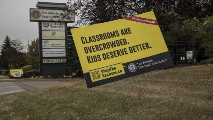 Aggregator Downloaded image for imported item 80876 | Meridian Source Chamber of commerce says Alberta teachers strike straining businesses