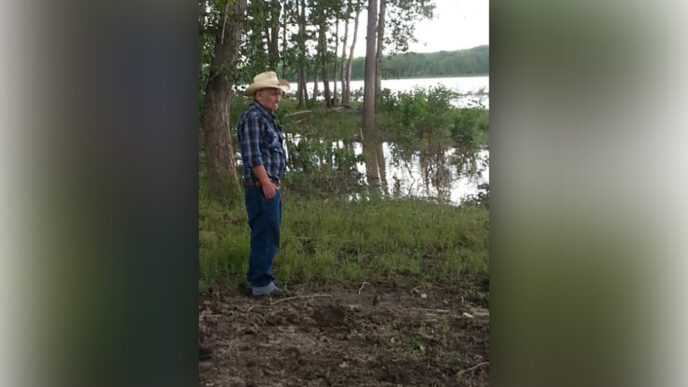 Maurer L obit paper_WEB | Meridian Source