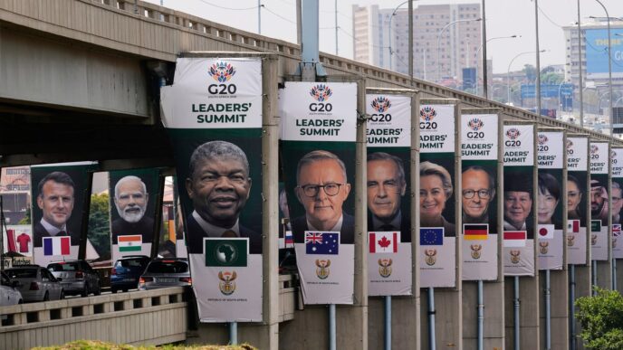 Aggregator Downloaded image for imported item 86532 | Meridian Source Canada announces $1B for Global Fund to fight infectious diseases