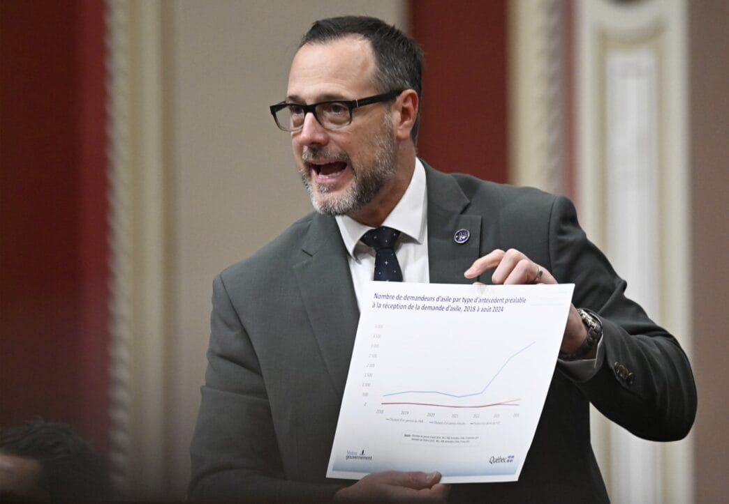 Quebec government cuts immigration targets for permanent residents