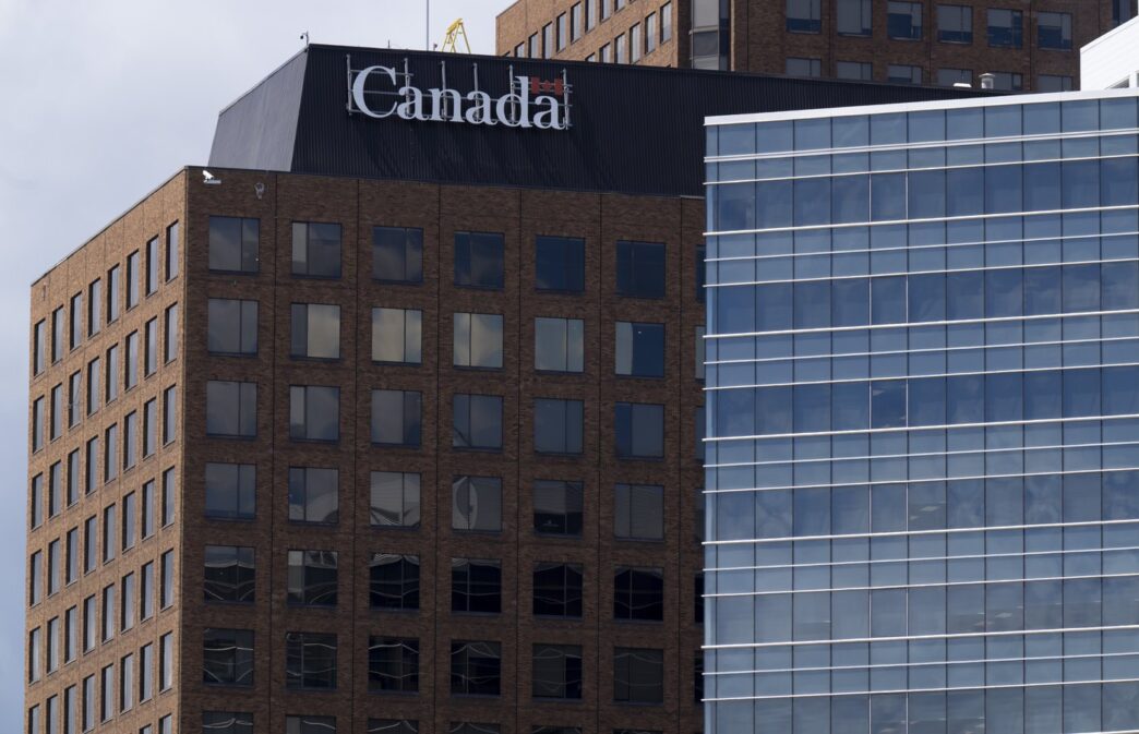 Aggregator Downloaded image for imported item 83491 | Meridian Source Budget pledges to shrink size of public service by 40,000 over three years