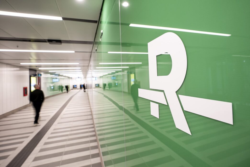 Aggregator Downloaded image for imported item 87110 | Meridian Source Two brothers, 19 and 22, dead after being struck by a light-rail train near Montreal