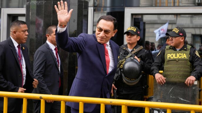 Aggregator Downloaded image for imported item 87462 | Meridian Source Former Peruvian President Vizcarra gets 14 years in prison in corruption case