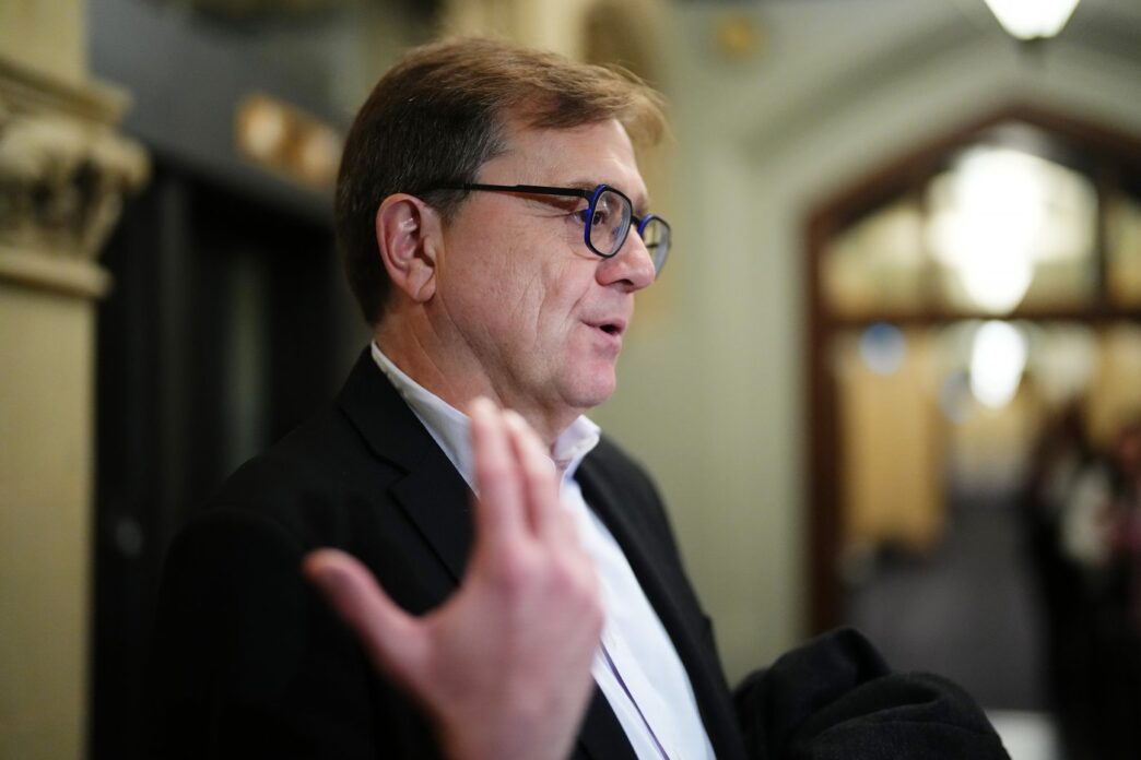 Aggregator Downloaded image for imported item 85983 | Meridian Source B.C. Liberal MPs say tanker ban changes would need provincial, First Nations consent