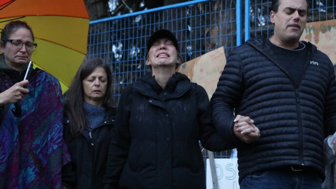 Aggregator Downloaded image for imported item 84253 | Meridian Source Five things to know about ostrich cull case, after court delivers blow to farmers