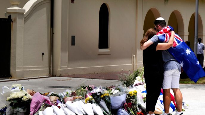 Aggregator Downloaded image for imported item 90425 | Meridian Source Australian Prime Minister Albanese proposes tougher national gun laws after mass shooting in Sydney