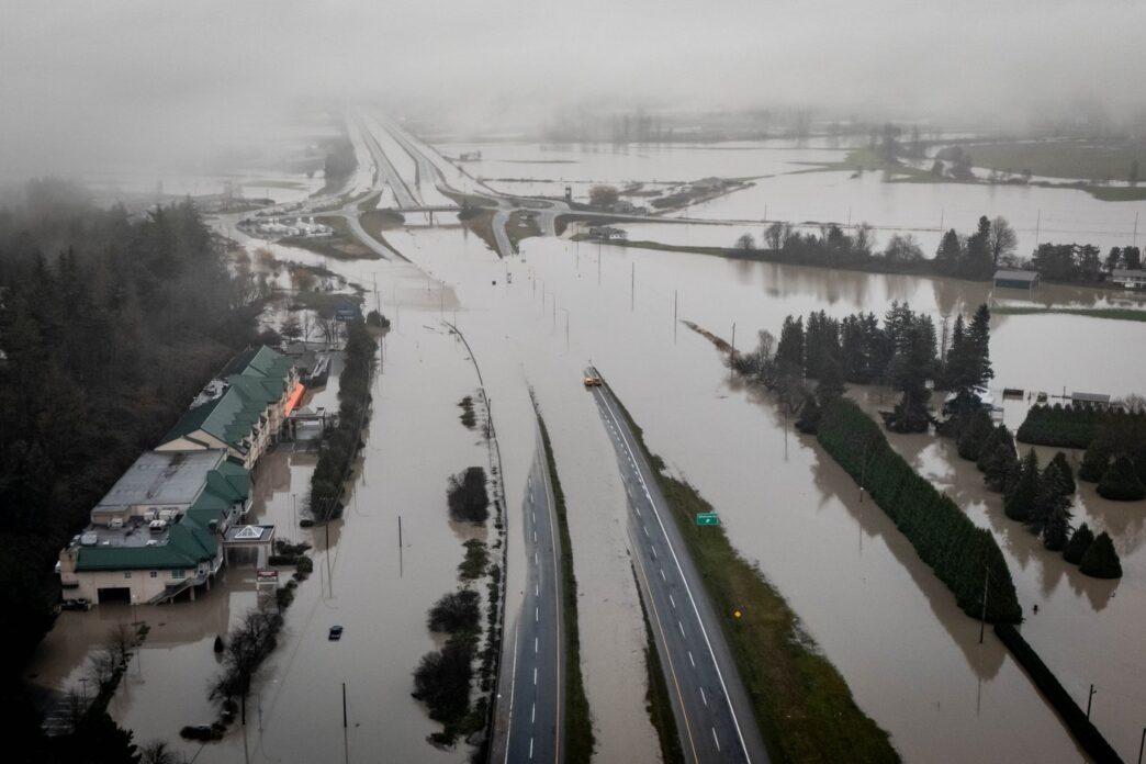 Aggregator Downloaded image for imported item 90396 | Meridian Source Highway 1 out of Abbotsford reopened in both directions after flood-related closure