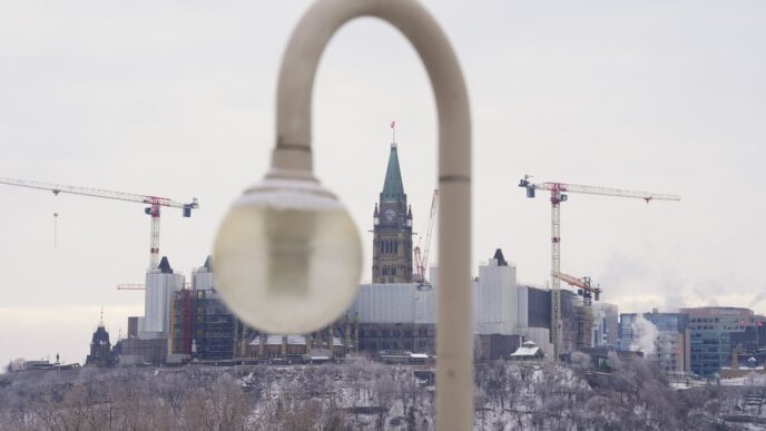 Ottawa runs budgetary deficit of $18.4 billion for April-to-October period