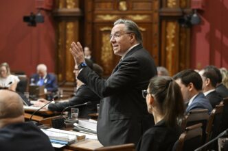 Inspired by Ottawa, Quebec tabling bill to help cut red tape around major projects