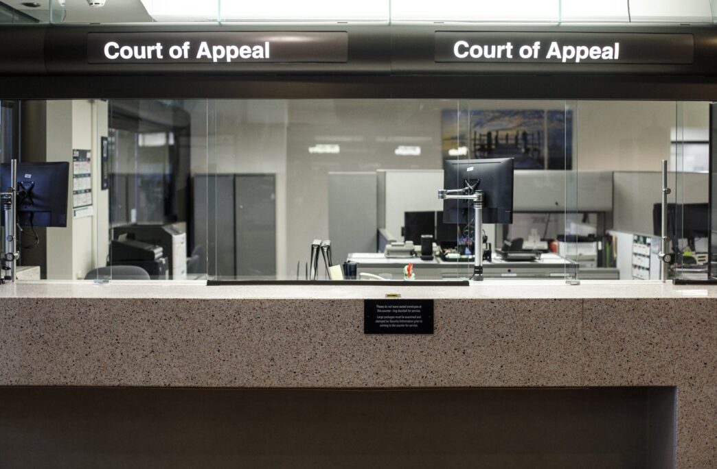 Making lawyers swear Oath of Allegiance to monarch unconstitutional: Alberta court