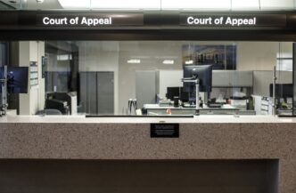 Making lawyers swear Oath of Allegiance to monarch unconstitutional: Alberta court