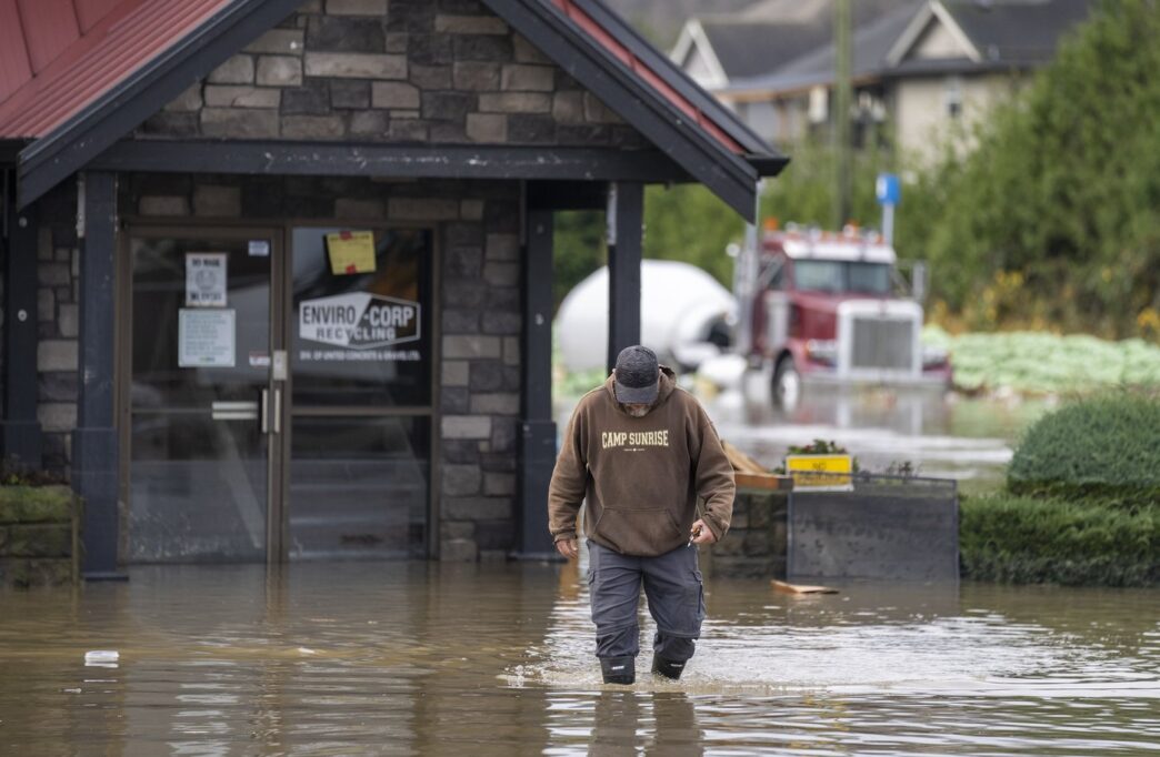 Aggregator Downloaded image for imported item 89962 | Meridian Source B.C. evacuation orders and alerts expand as floods cut off Lower Mainland
