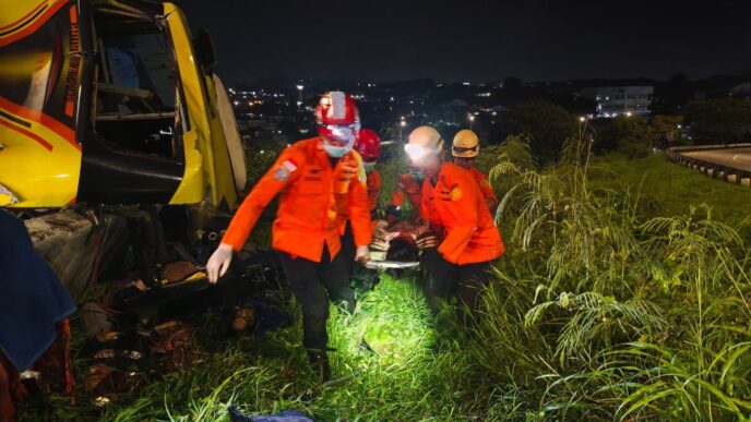 Passenger bus crash in Indonesia kills at least 16 people, official says