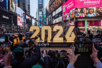 In the news: New poll says 2026 looking up, Canada must stay strong on US trade talks