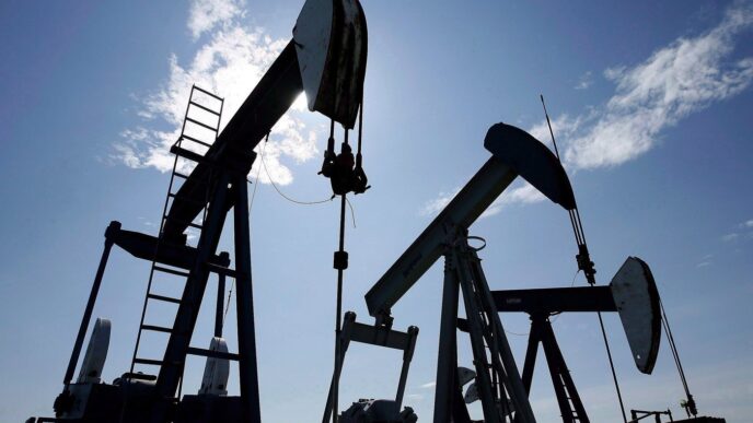 Feds announce plan to reduce methane emissions from oil sector, landfills