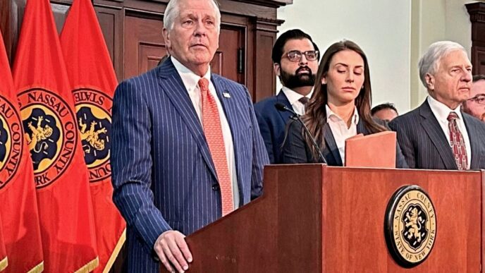 Aggregator Downloaded image for imported item 89453 | Meridian Source Long Island Republican Bruce Blakeman is running for New York governor