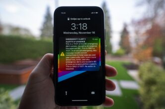 Communication regulator considers changes to extend reach of national alerting system