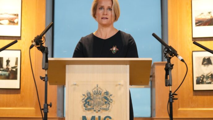 Aggregator Downloaded image for imported item 90630 | Meridian Source Britain’s MI6 spy chief says Putin is dragging out peace talks and wants to subjugate Ukraine