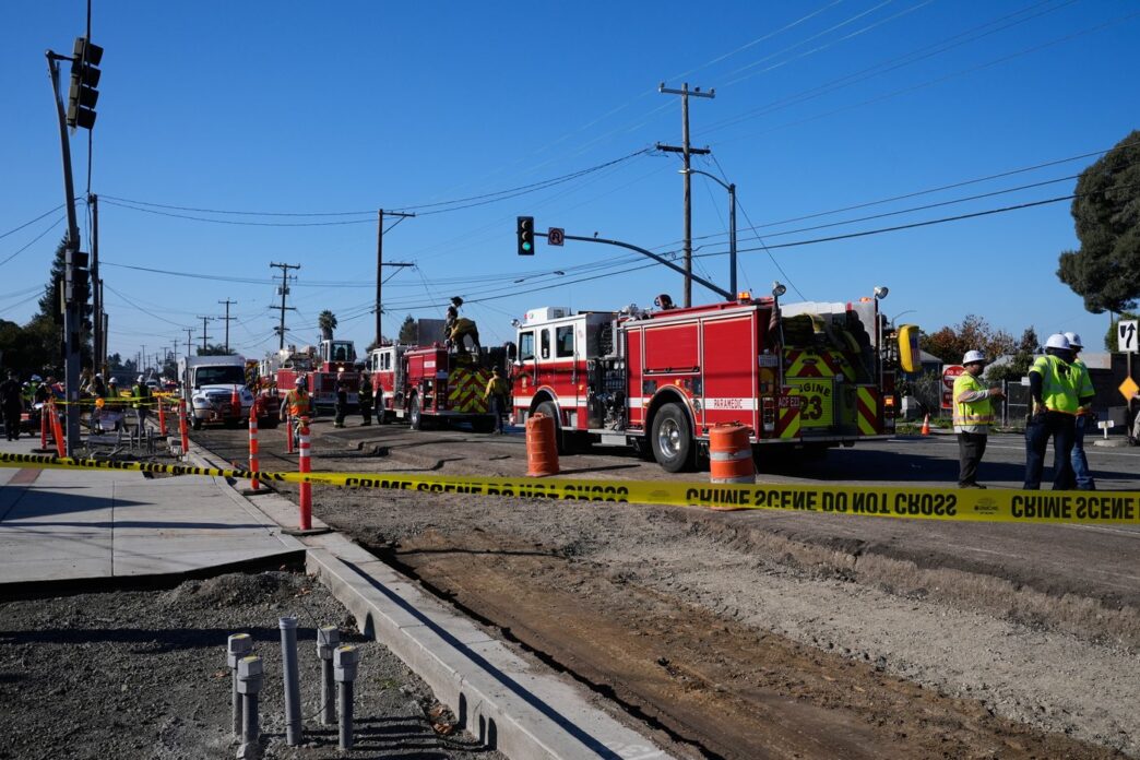 Aggregator Downloaded image for imported item 90160 | Meridian Source Gas explosion in San Francisco Bay Area damages homes, 6 taken to hospitals