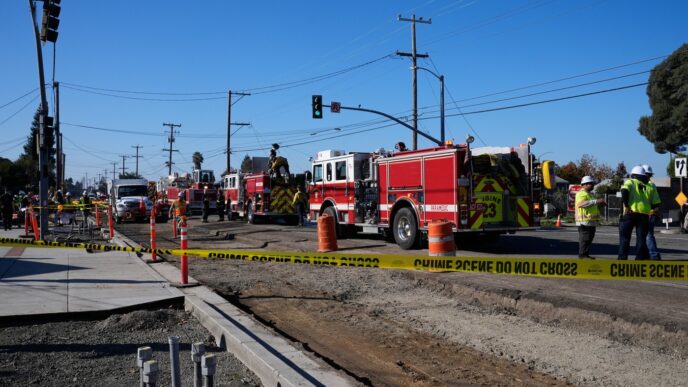 Aggregator Downloaded image for imported item 90160 | Meridian Source Gas explosion in San Francisco Bay Area damages homes, 6 taken to hospitals