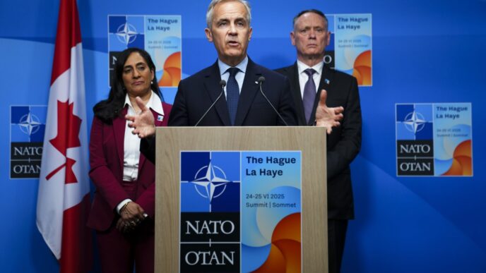 Aggregator Downloaded image for imported item 88457 | Meridian Source Ministers McGuinty, Anand announce more than $200 million in funding for Ukraine