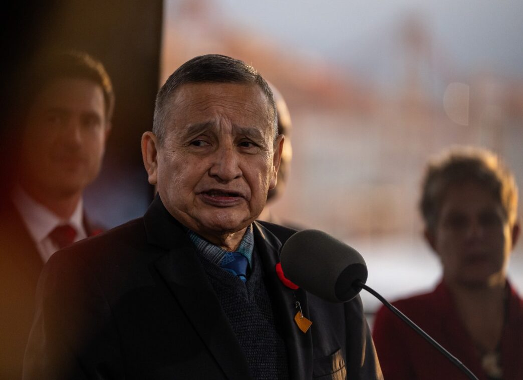 Aggregator Downloaded image for imported item 88264 | Meridian Source Generations of Indigenous leaders brace for a new battle over another pipeline