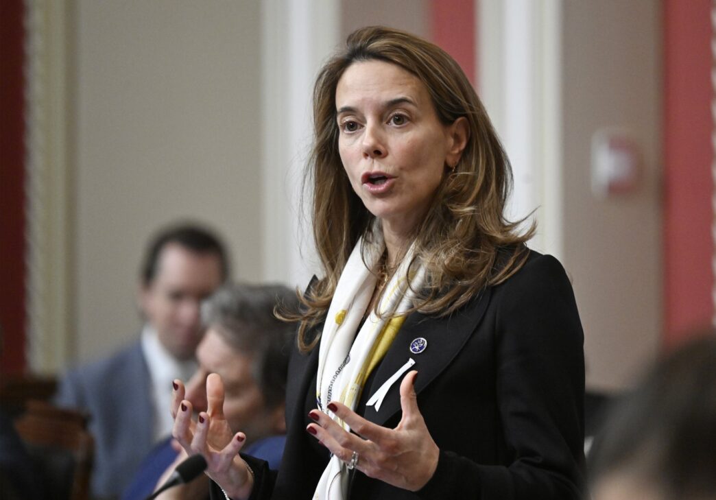 Aggregator Downloaded image for imported item 88554 | Meridian Source Quebec says it will cut the equivalent of 5,000 civil service positions by March 2027