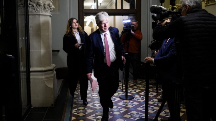 Ottawa launching softwood lumber task force aimed at industry competitiveness