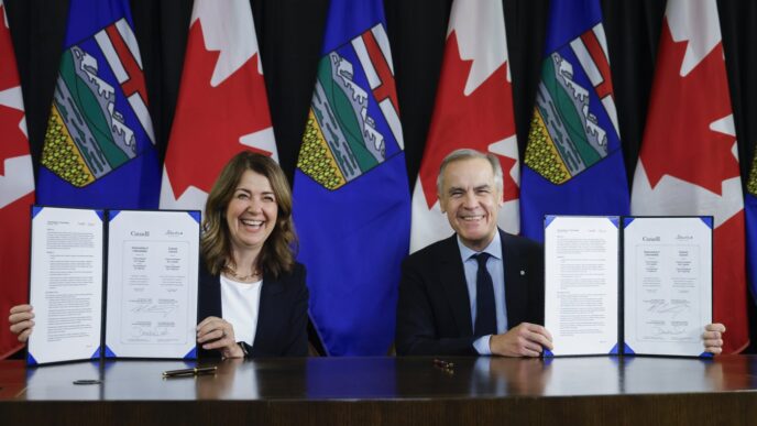 Aggregator Downloaded image for imported item 89562 | Meridian Source Half of Canadians support a new pipeline between Alberta and B.C.: poll