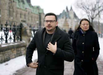 Russian dissidents call on Ottawa to resettle their peers facing deportation in U.S.