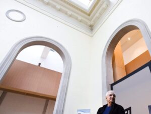 Canadian-born renegade architect Frank Gehry dies at 96