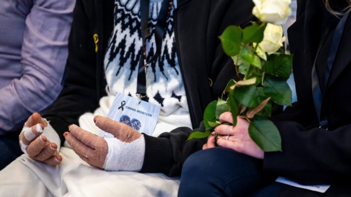 Aggregator Downloaded image for imported item 93535 | Meridian Source Swiss prosecutors request male bar manager to be placed in pre-trial detention over fatal fire