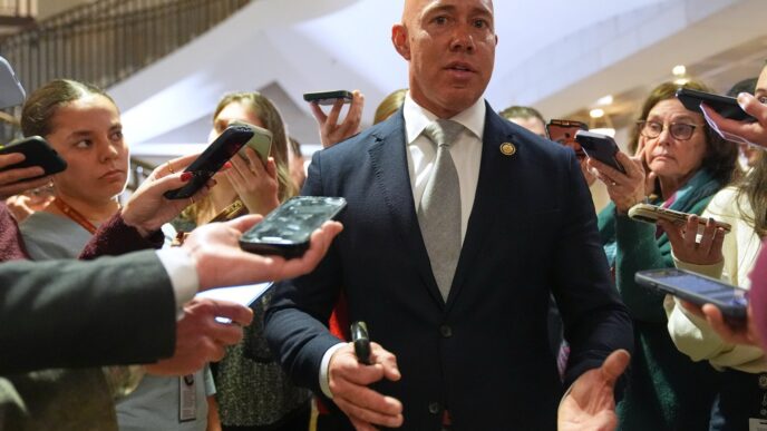 Aggregator Downloaded image for imported item 95507 | Meridian Source House Republicans barely defeat war powers resolution to check Trump’s military action in Venezuela