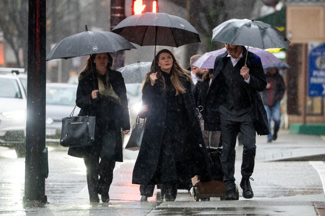 Photographer and news outlet sue RCMP, alleging wrongful arrest at pipeline protest