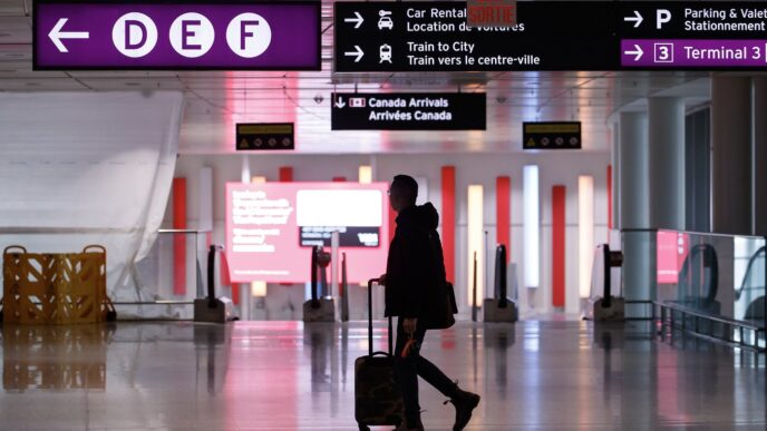 Intense cold forces flight delays, cancellations at Canadian airports