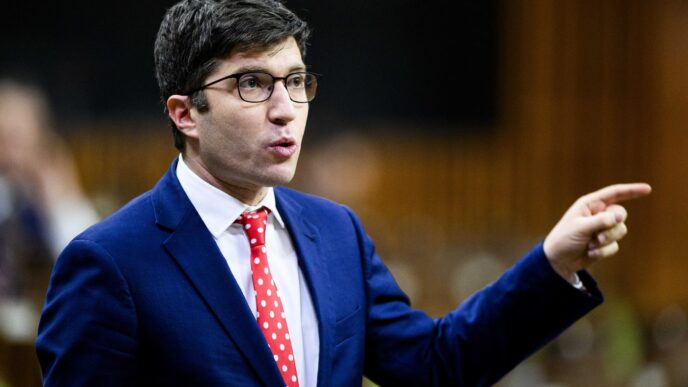 Conservative MP accuses students of free speech attack after campus event cancelled