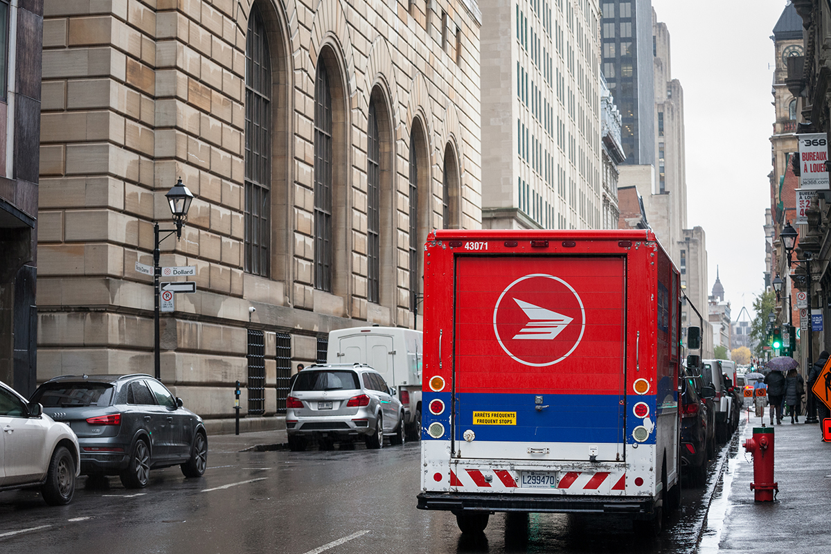 Canada Post records new $1.57B loss in 2025 financial crisis