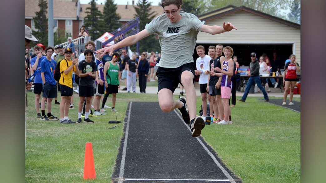 JM-track-jump-3WEB | Meridian Source