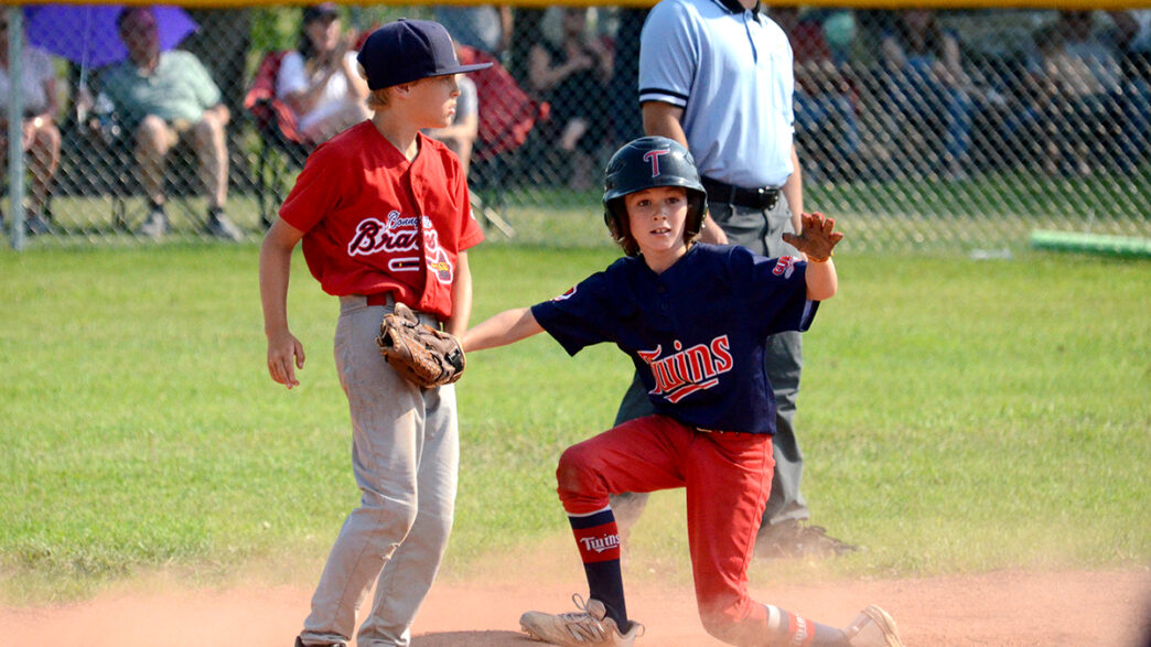 JM-11U-AA-Twins-Red-1x | Meridian Source