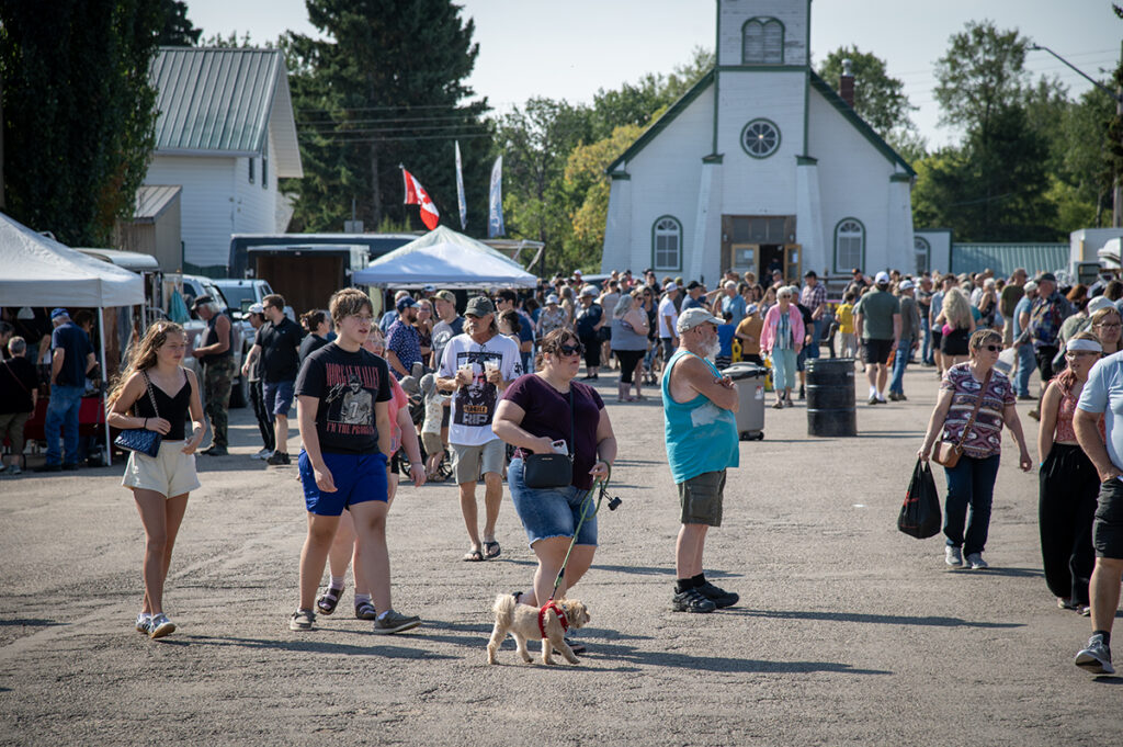 TW - Walburg Blueberry Fest4 | Meridian Source Walburg