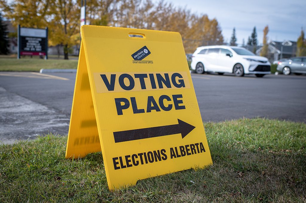 TW - ReferendumSign2 | Meridian Source Referendum